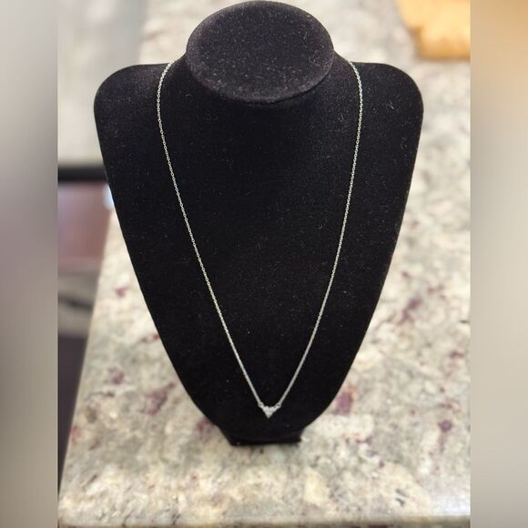 NEW Crystal Bloom Necklace Sterling Silver - Picture 7 of 12